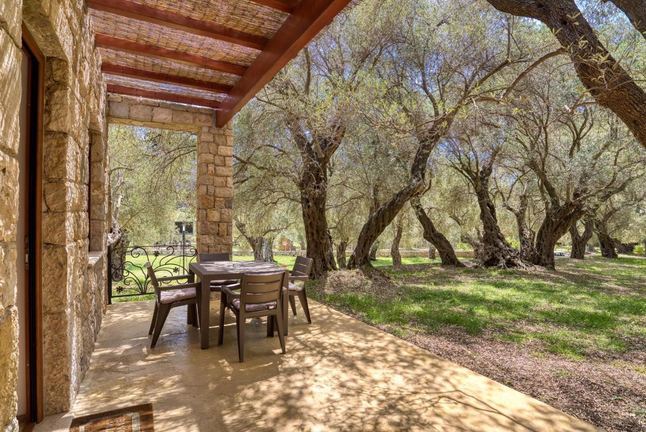 Stonehouse In Olives Ülgün