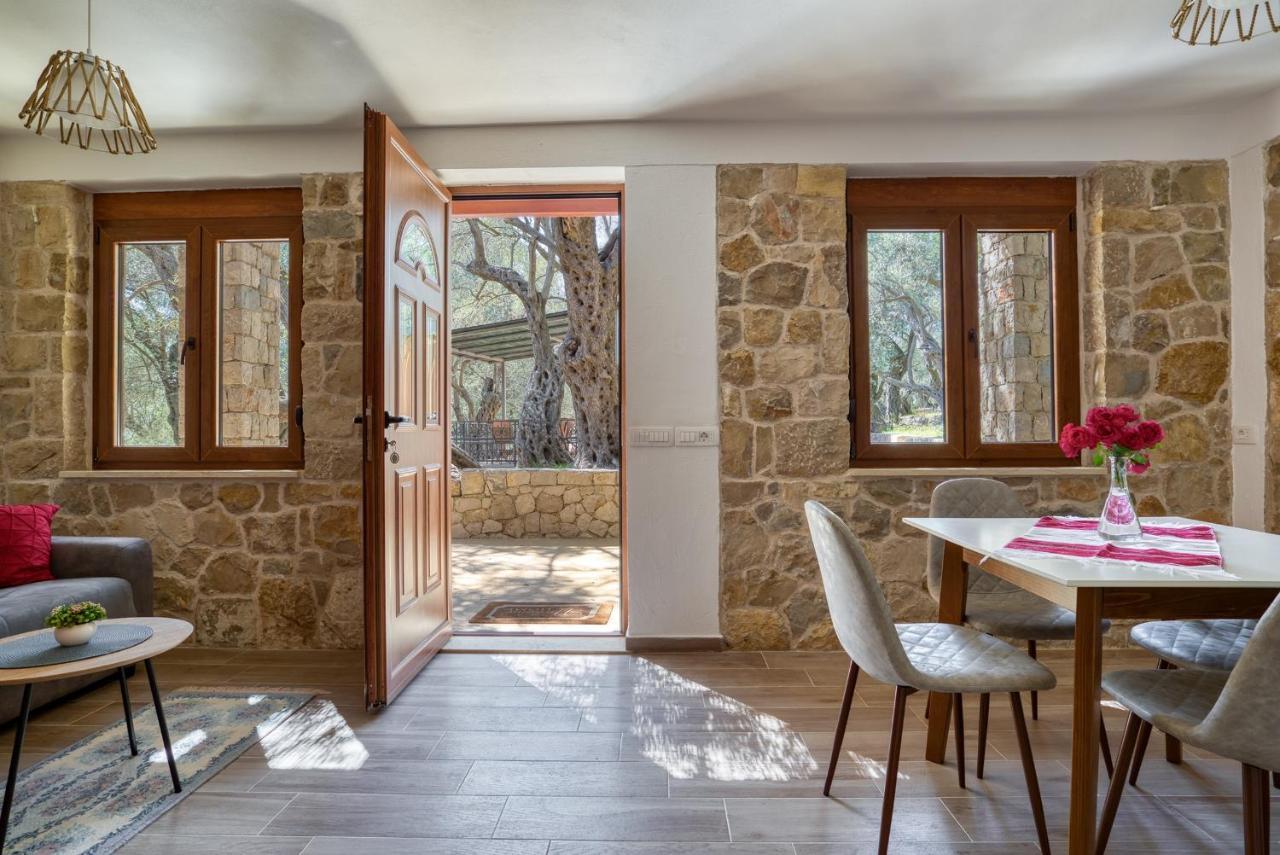 Stonehouse In Olives * Ülgün